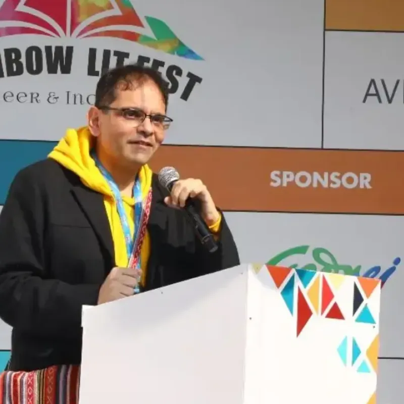 2 2025 12 01 12 33 30